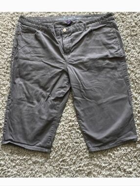 Gloria Vanderbilt Women's Brown Bermuda Shorts